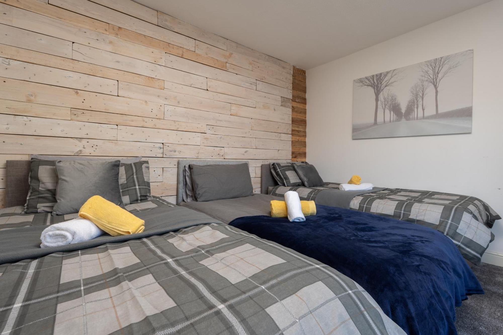 Long 3br House With Parking Holiday home
