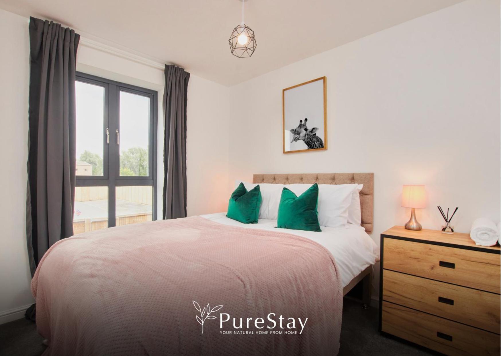 Purestay Manchester: 5-bedroom Business Haven *