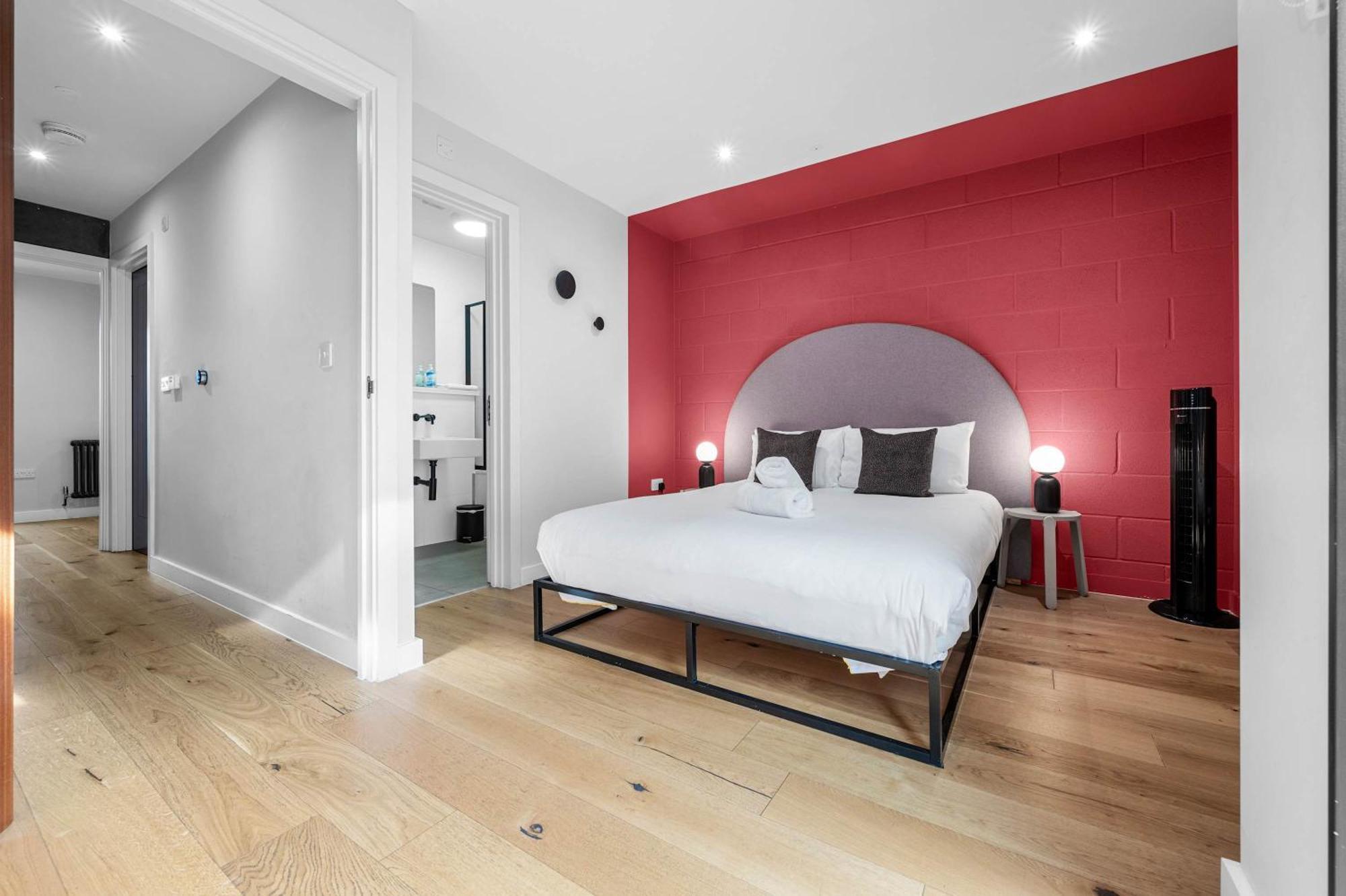 Free Parking - Roof Terrace - Luxury Townhouse