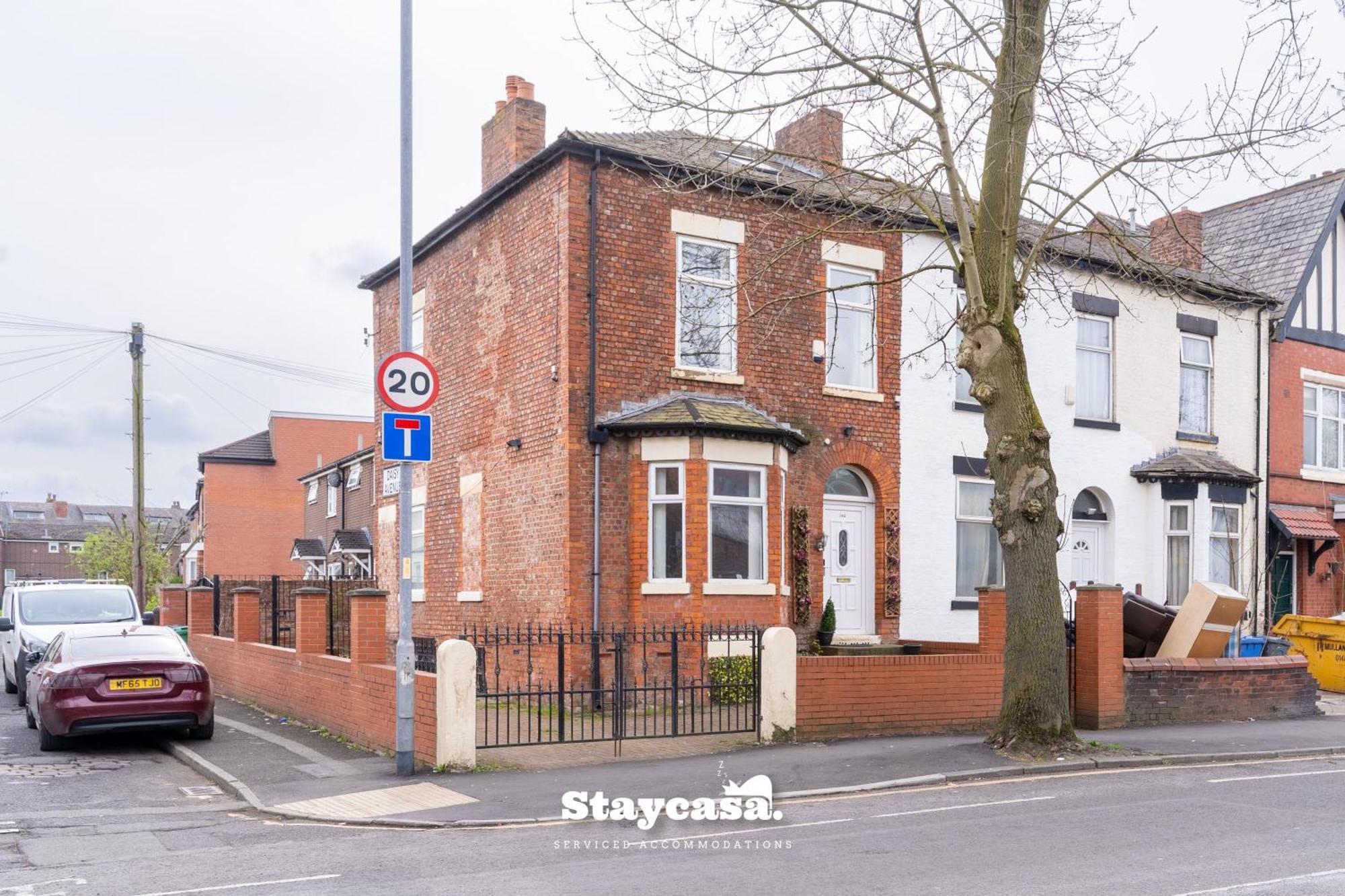Longsight Luxury 5br Free Parking Sleeps 12! Manchester