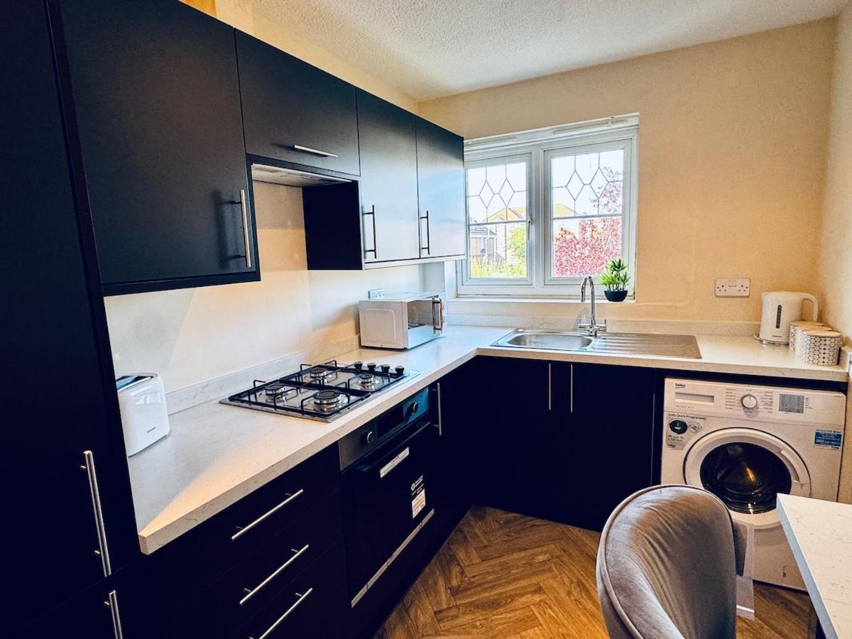 Hub - 2br With Free Parking, Near Airport & Attractions * Manchester