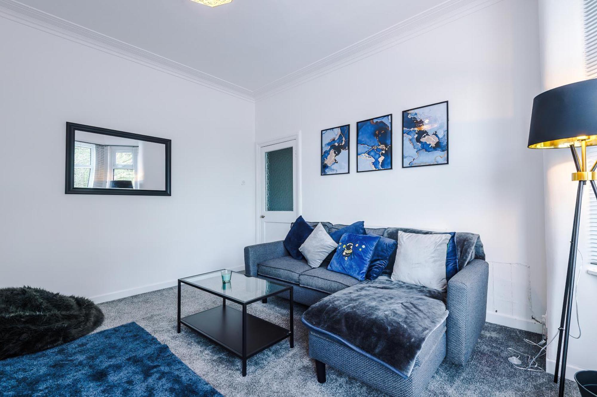 Holiday home Large 3 Bed House Sleeps 6 By Host A Manchester