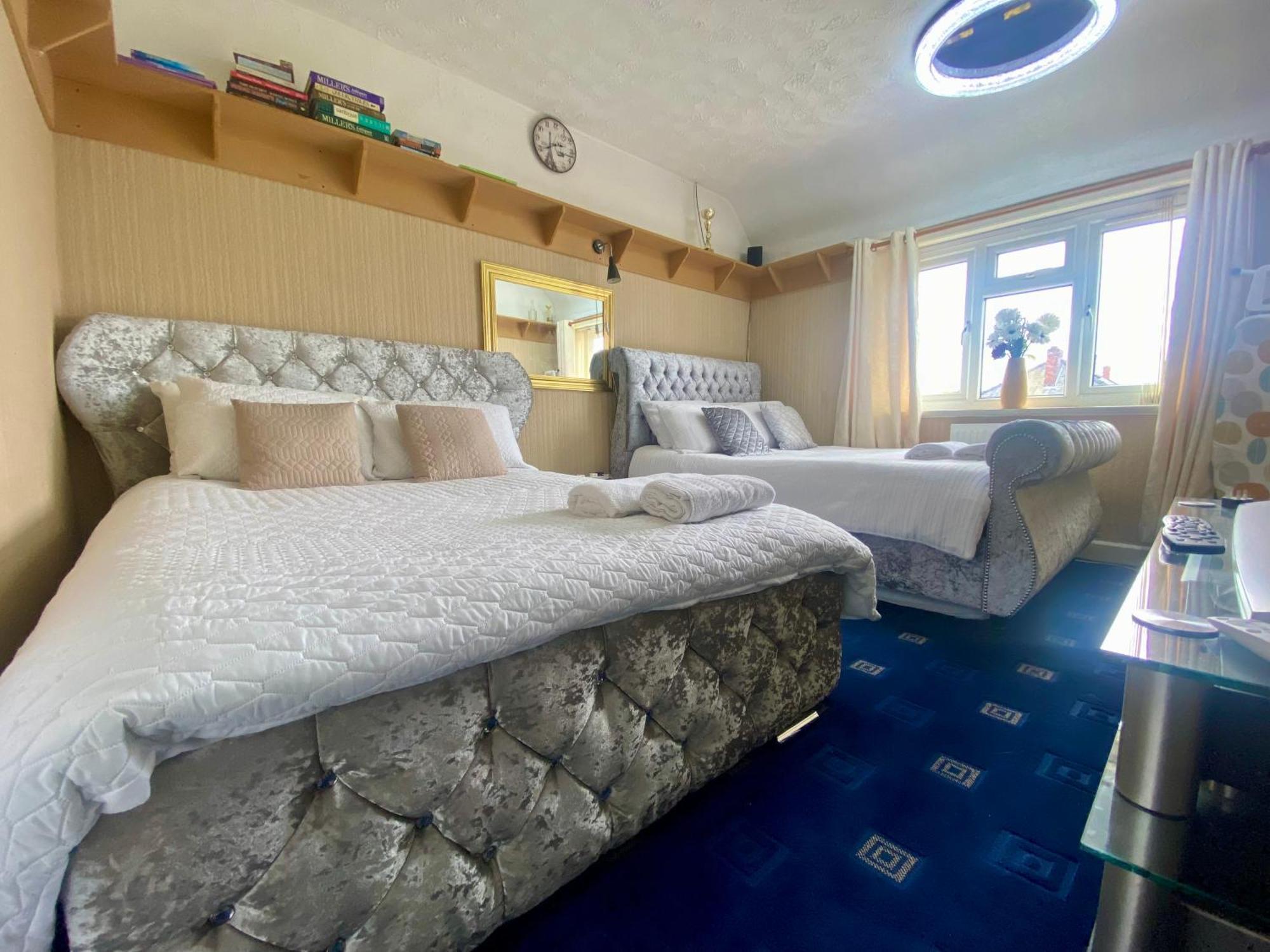 Clayton Homestay *