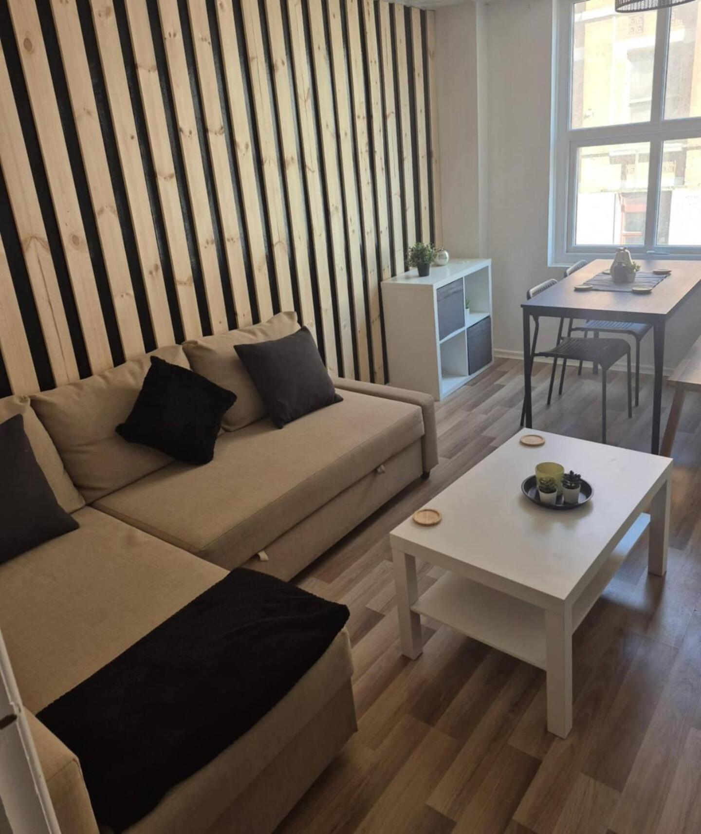 Prime Centre Apartment!