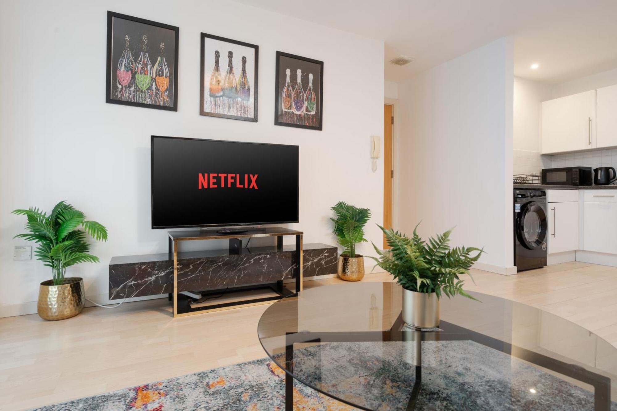Luxury 2 Bed Centre Free Parking Apartment *