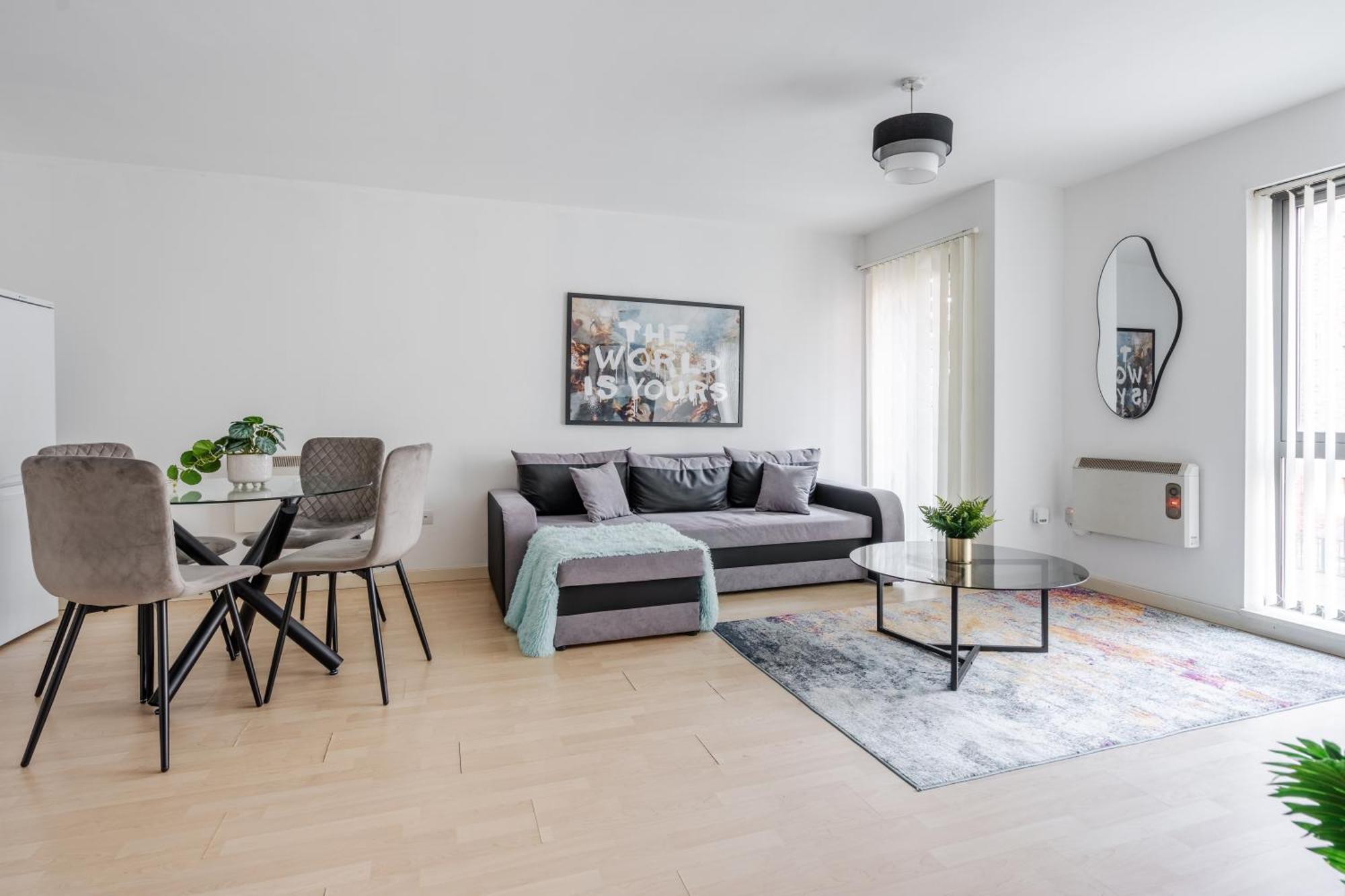 Luxury 2 Bed Centre Free Parking Apartment *