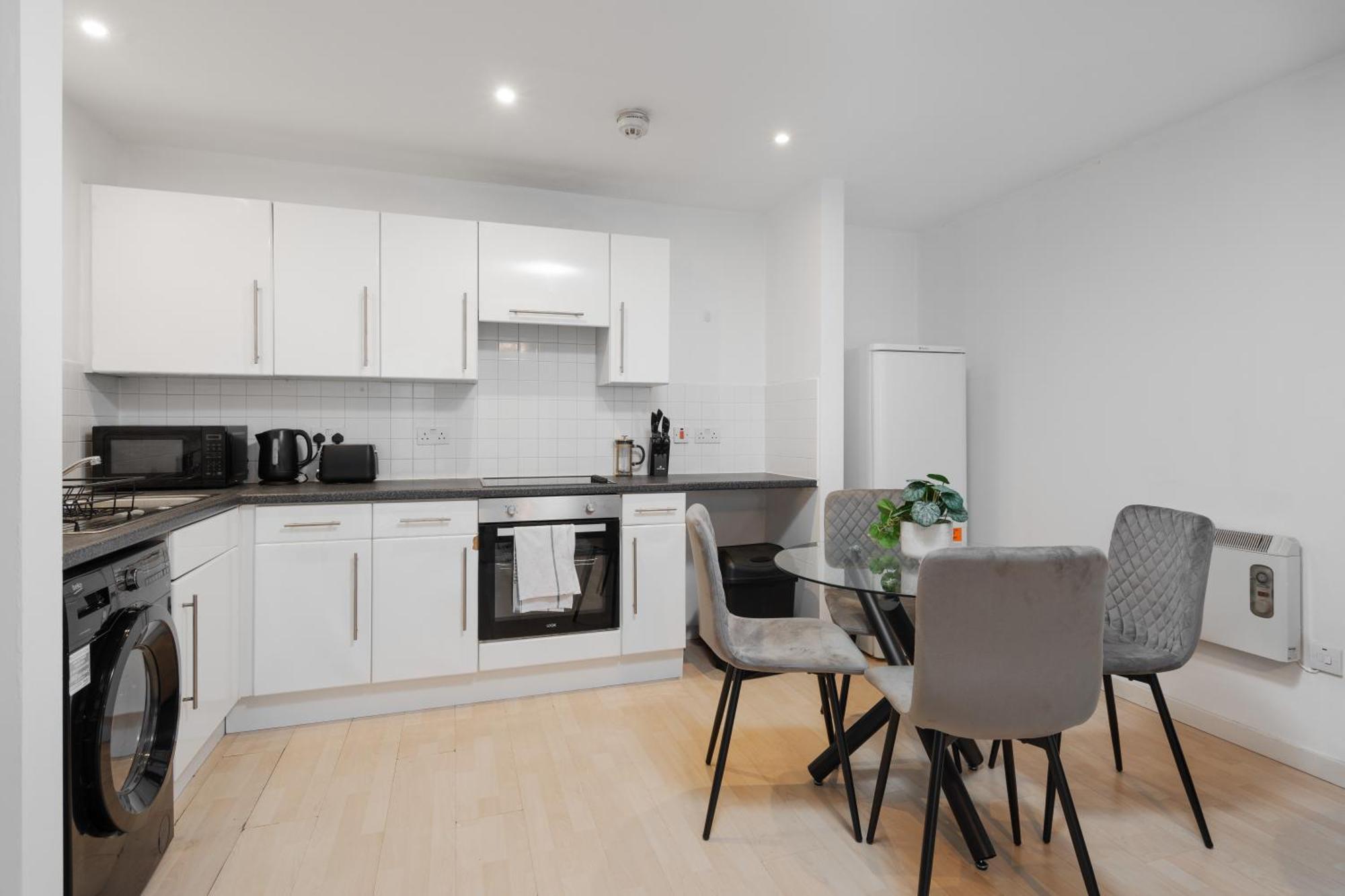 Apartment Luxury 2 Bed Centre Free Parking