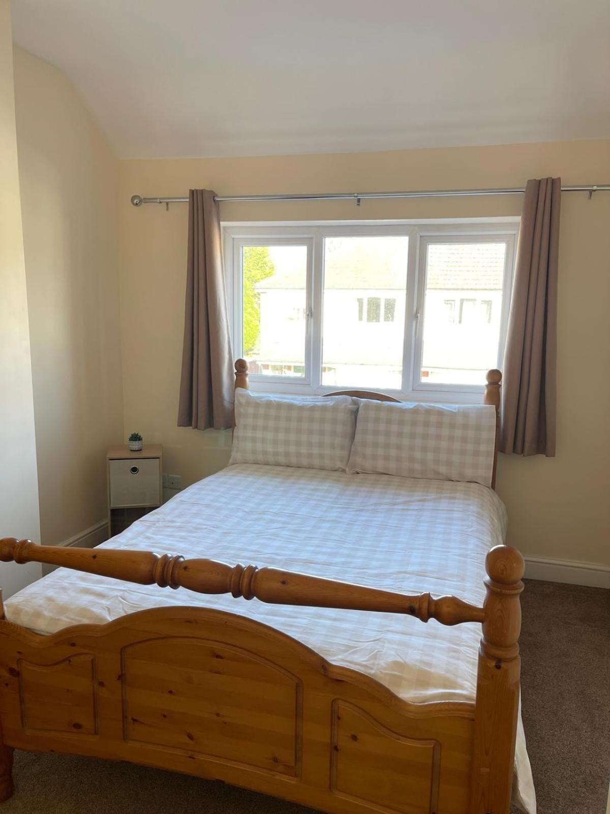 Spacious 3 Bed With Driveway Holiday home *