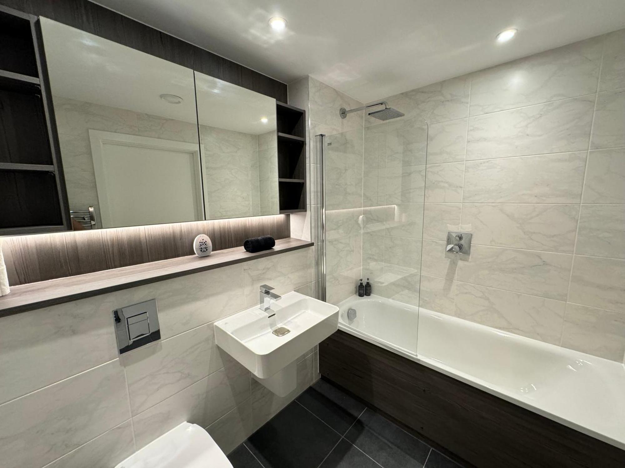 3 Bedroom Penthouse In The Centre Deansgate New Build High Floor * Manchester