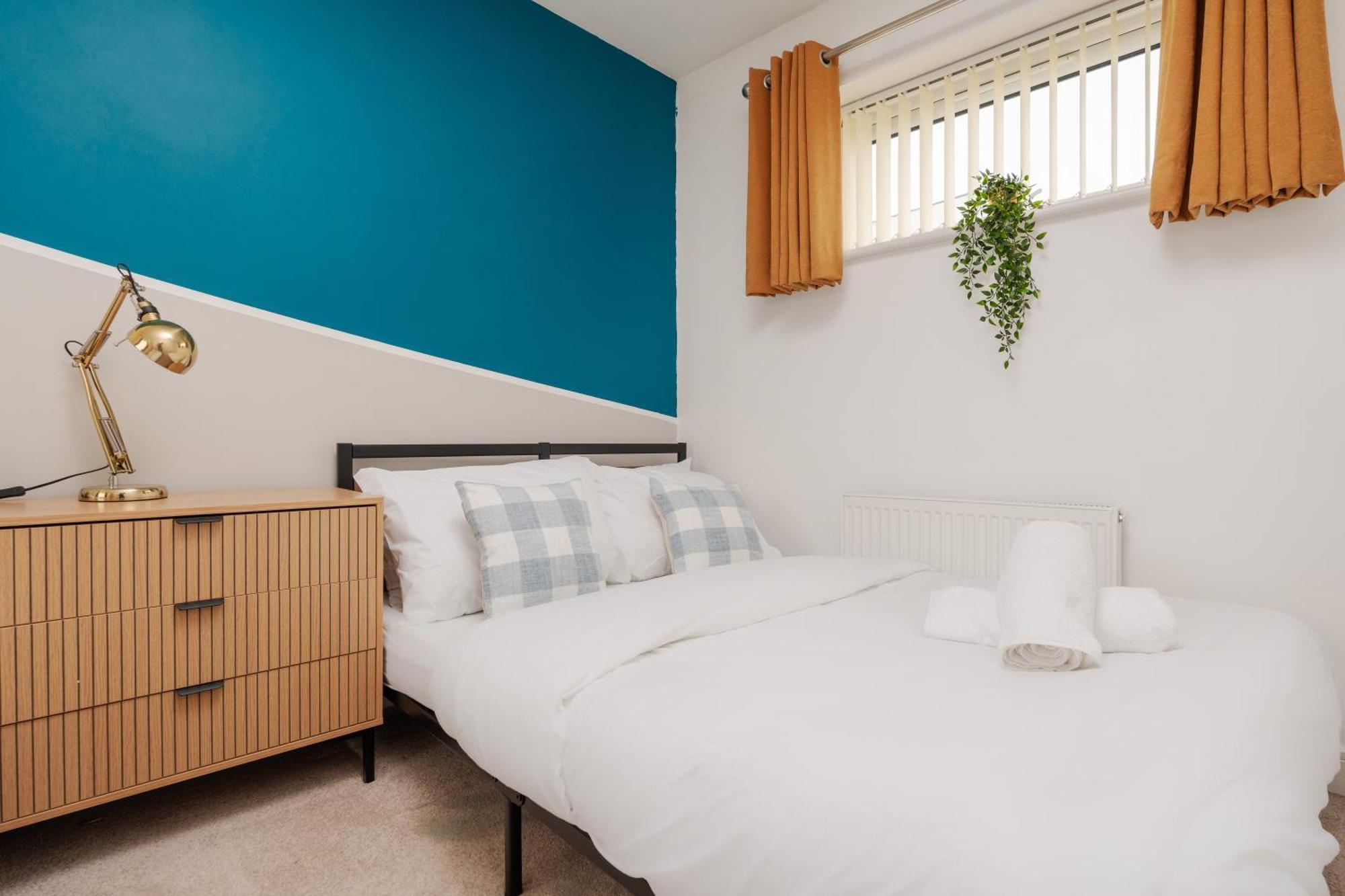 Spacious 4bd 3bt - Etihad - Coop - Pool Table - Free Parking Holiday home