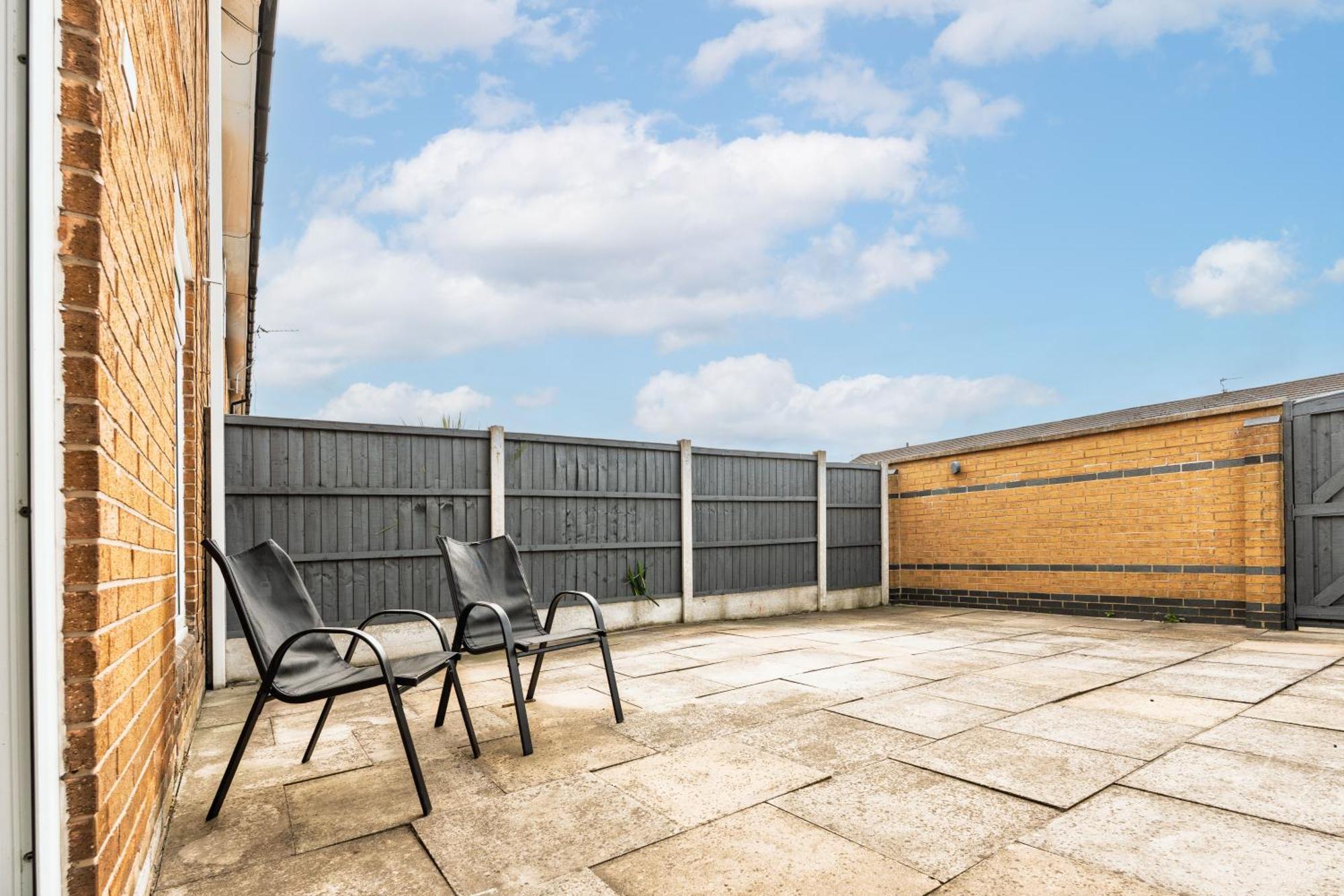 Holiday home Boutique 3bd Opposite Etihad & Coop - Free Parking - Pool Table Manchester