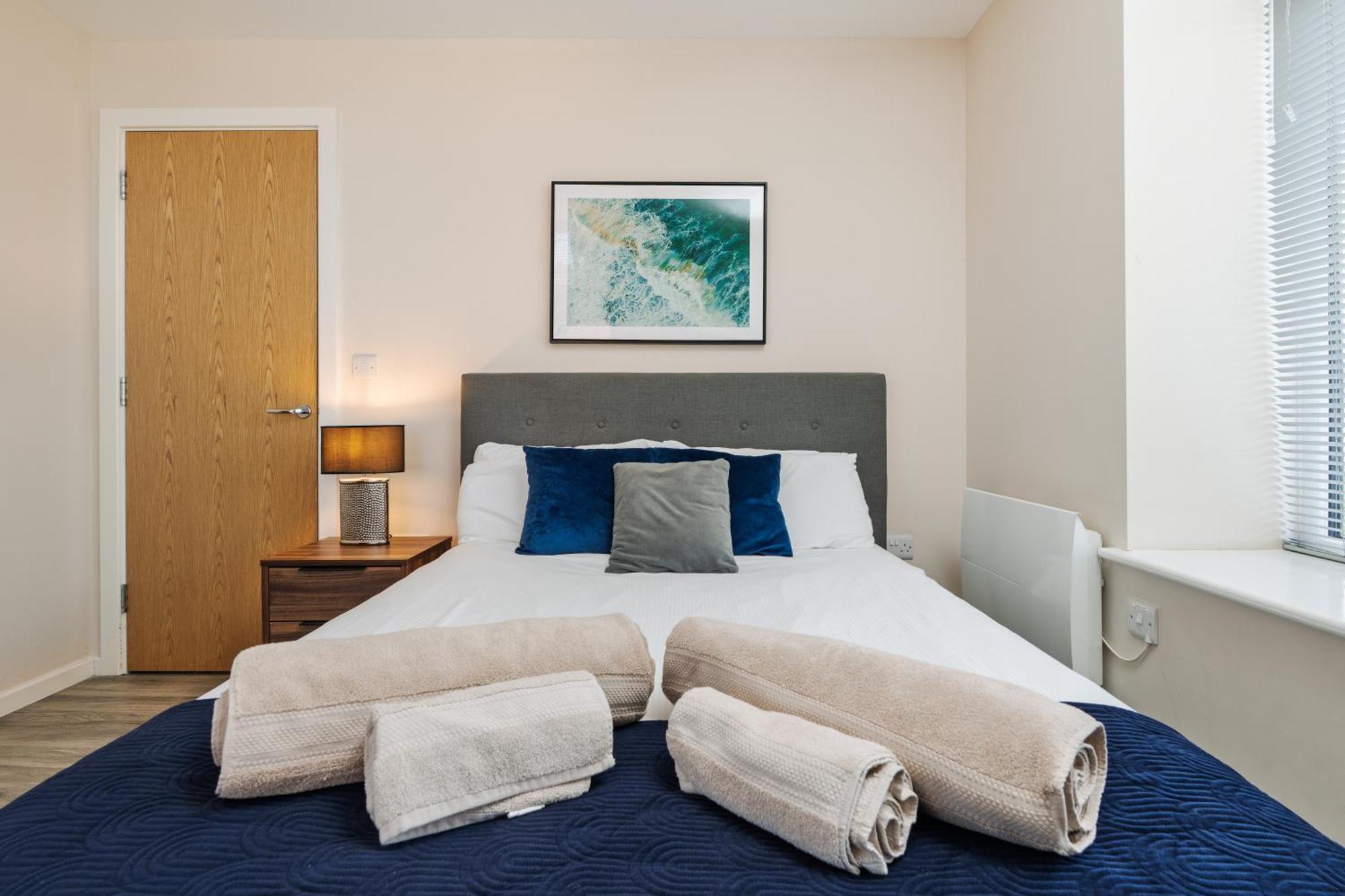 With 2 Parking Spaces! Apartment *