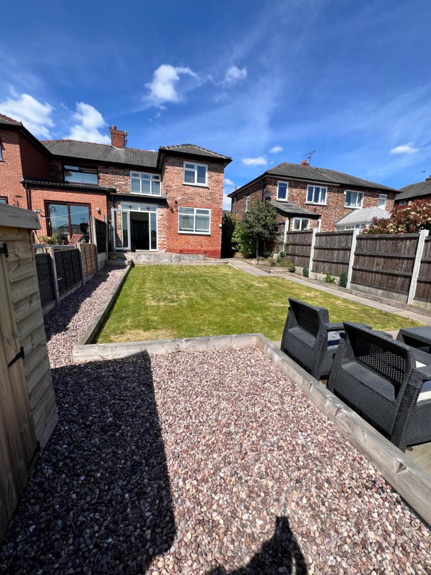 Holiday home Spacious, Cosy & Stylish 3 Bed In Salford, Near Trafford Park - Free Parking