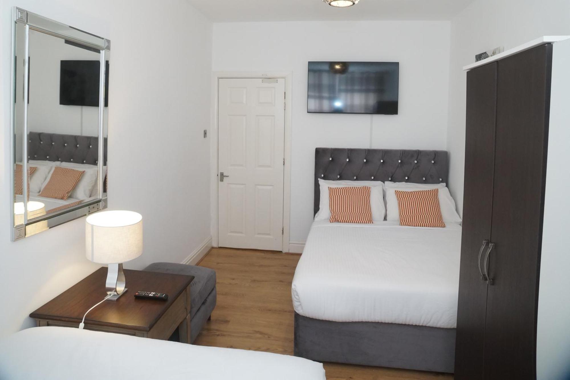 Affordably Elegant Close To Coop Live, Etihad Stadium And Centre