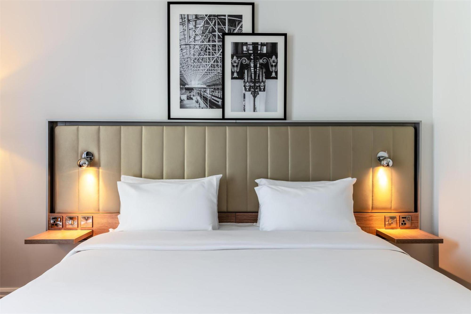 Radisson Centre, A Verified Net Zero Hotel 4*
