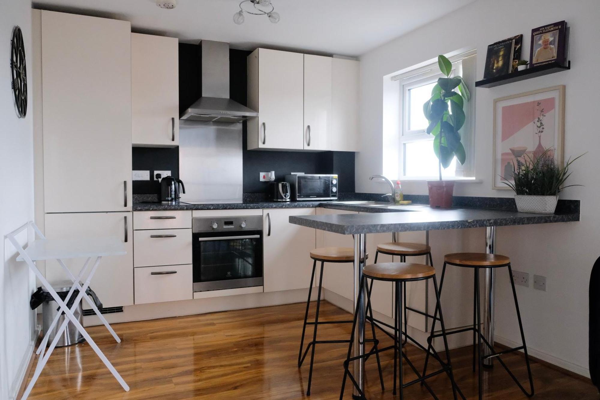 Lord Street With Free Parking & Wifi- Salford Uni, Victoria Station, Ao Arena