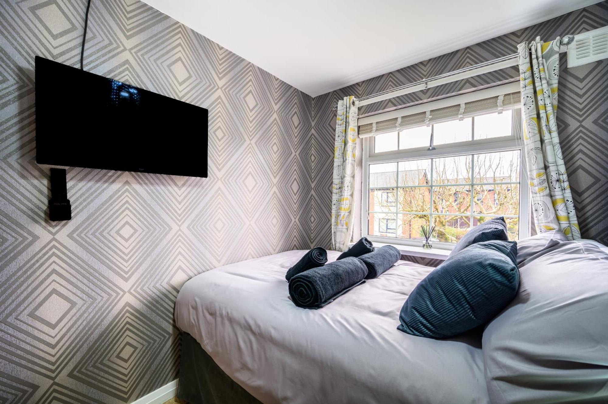 Droylsden Eden - Next To Tram - Free Parking Near Coop- Live & Etihad Stadium Holiday home Manchester