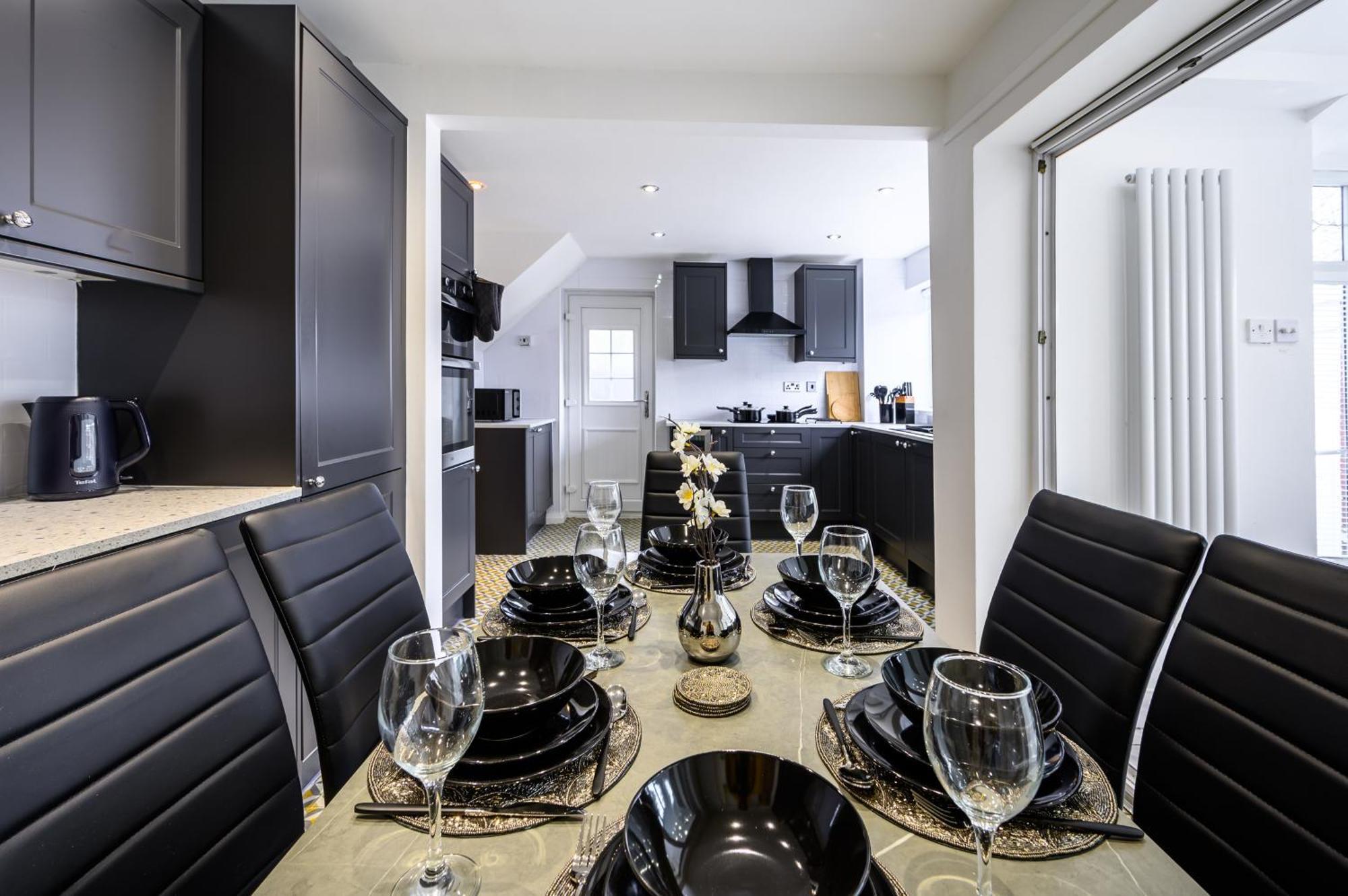 Droylsden Eden - Next To Tram - Free Parking Near Coop- Live & Etihad Stadium Holiday home Manchester
