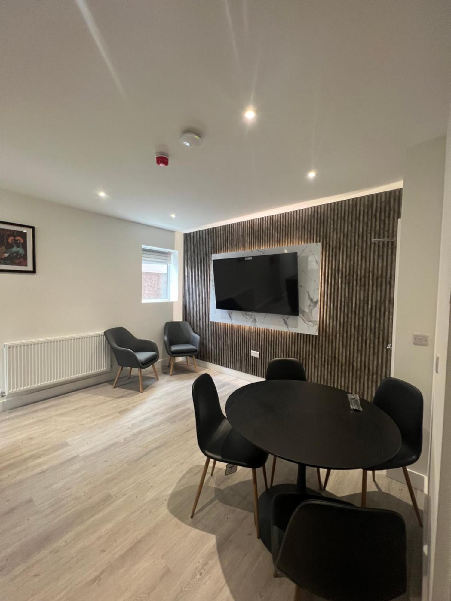 Guest house Moorfields *