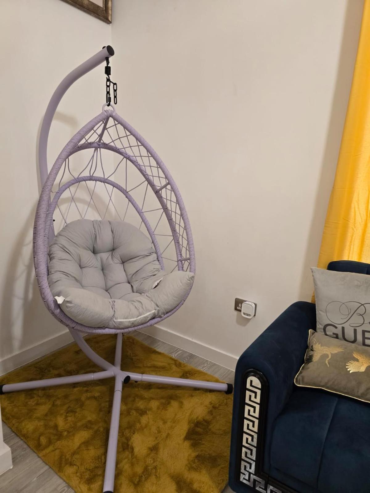 Mega7 Luxury 2bedrooms - 2baths, 3toilets Balcony And Free Car Park * Manchester