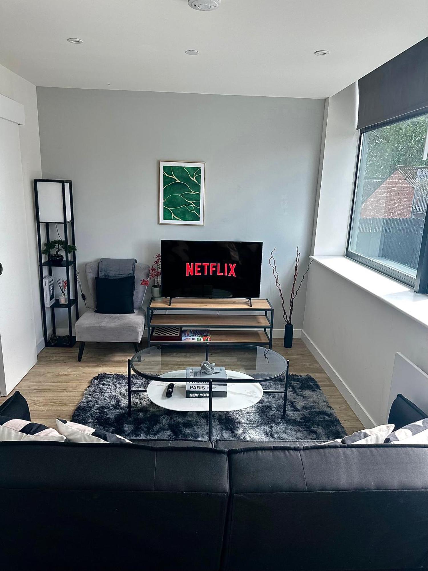Modern And Stunning 1 Bed Near Old Trafford And Centre
