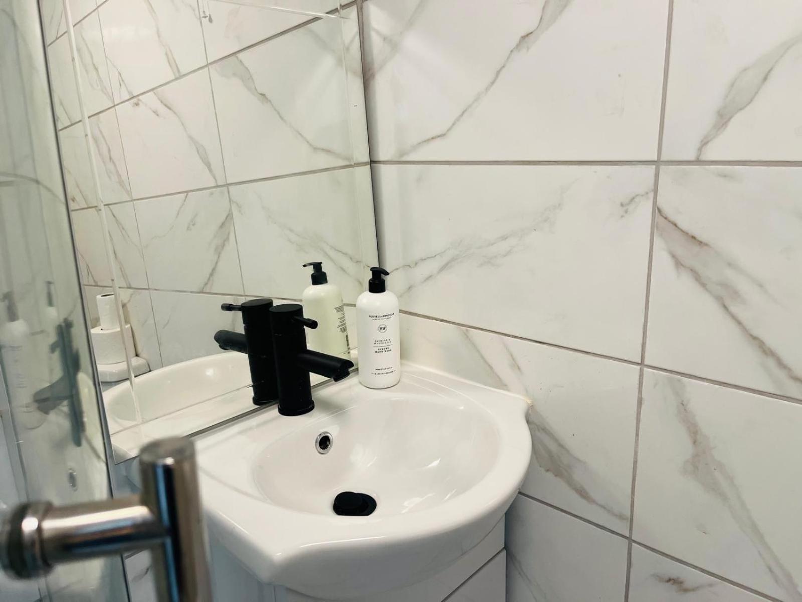 Chalet Cosy Ground Floor Apartment-free Parking Manchester