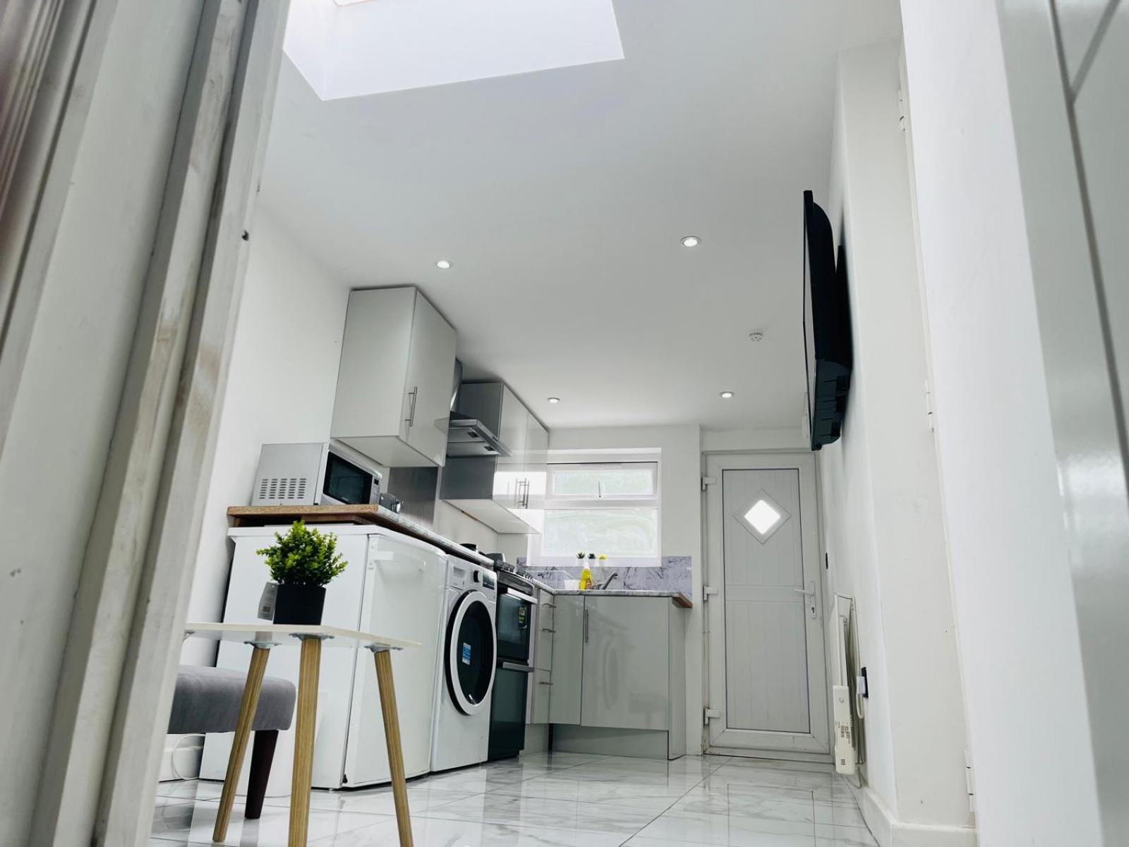 Cosy Ground Floor Apartment-free Parking Manchester