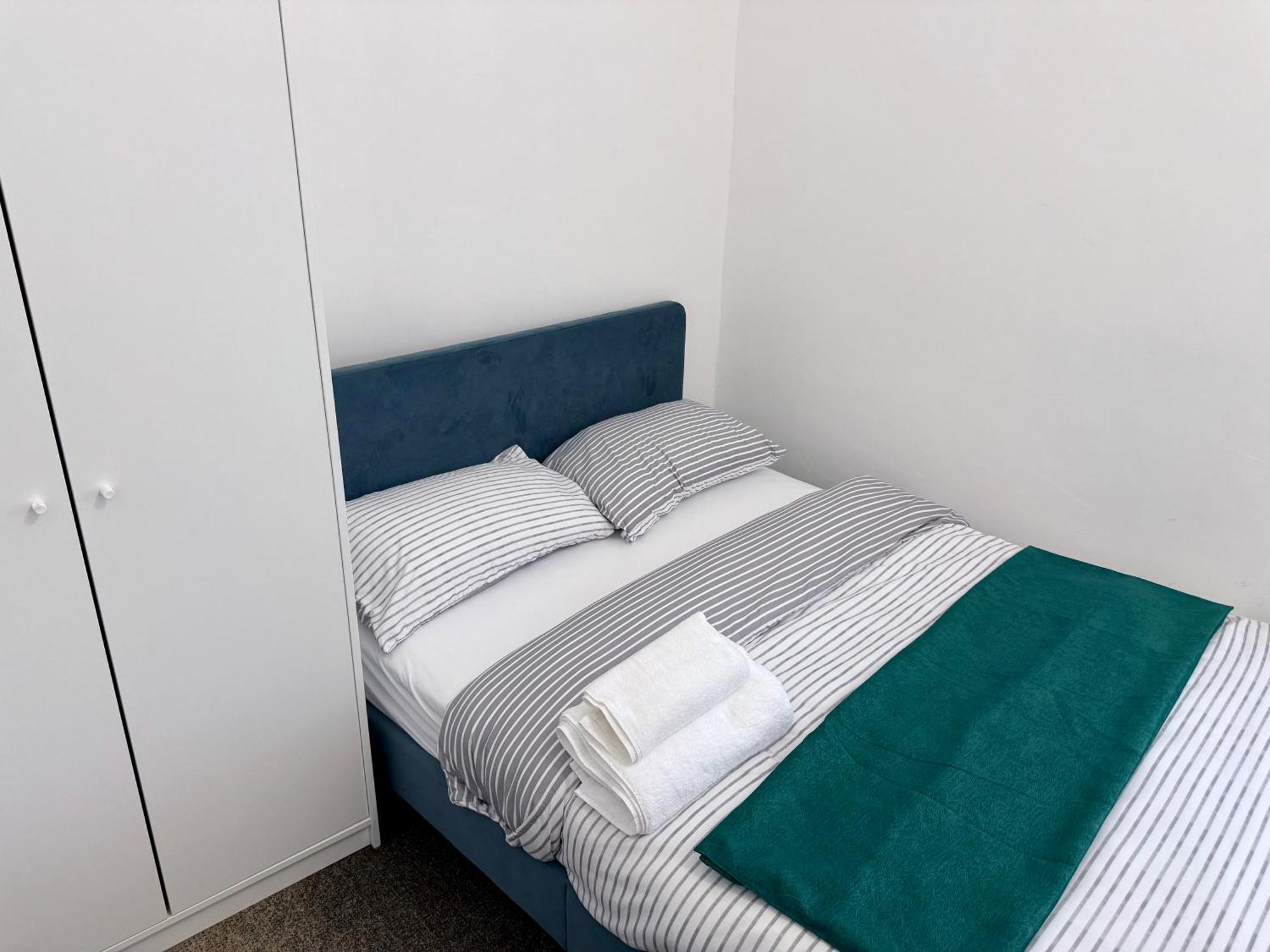 O5 Hostel *