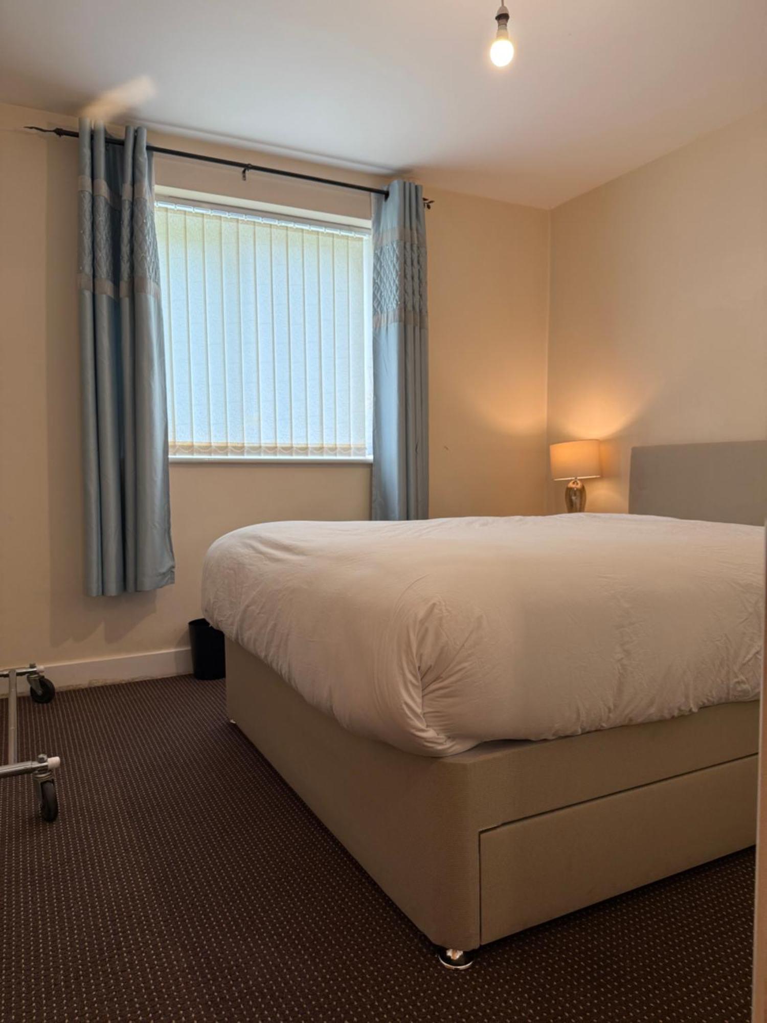 Double Near Trafford Centre Homestay