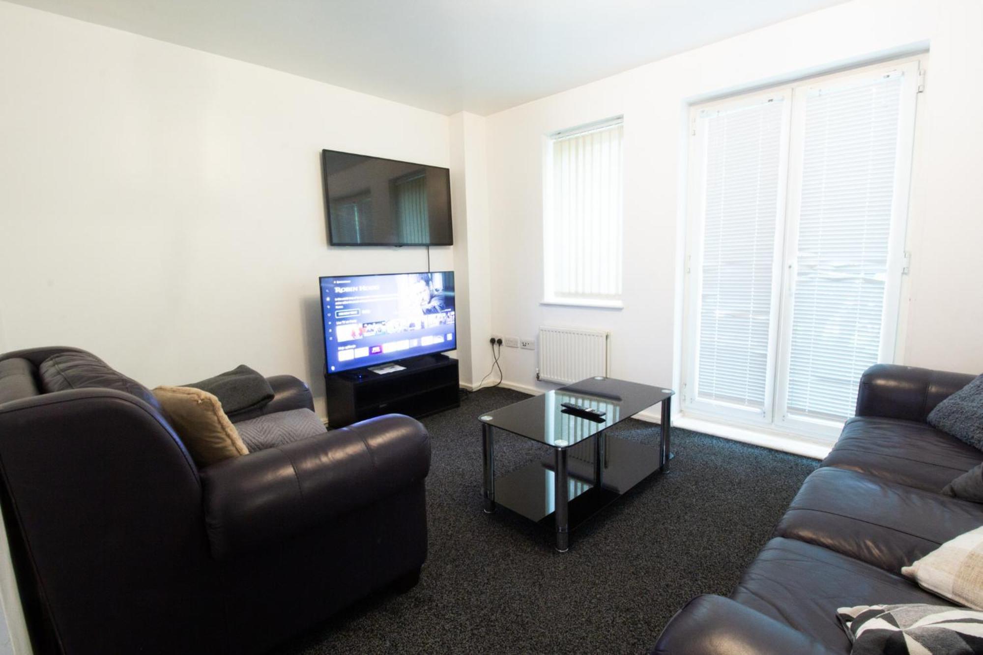 2 Bed Townhouse, Sleeps 5, Close To Centre Apartment