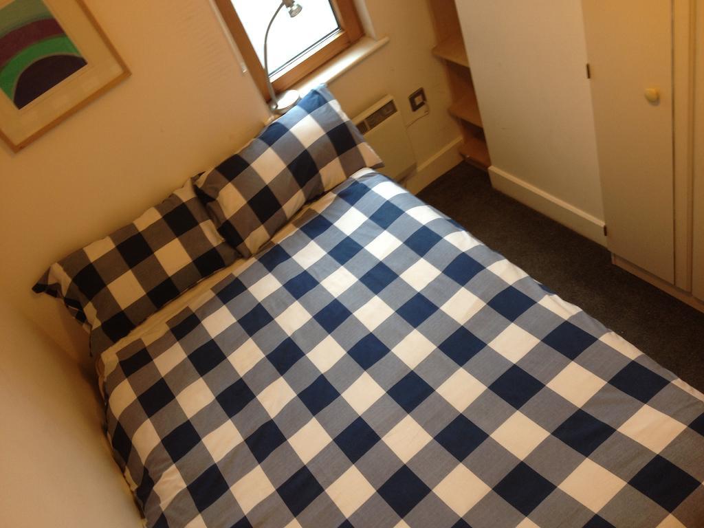 Apartment Quickspaces Heart Of The Manchester