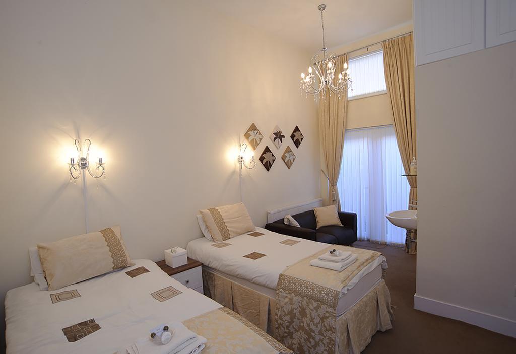 Apartment Park Hall Manchester