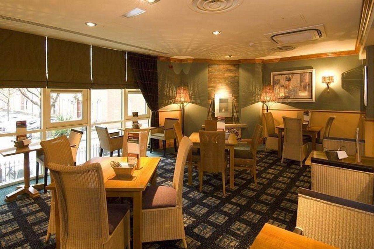 Hotel Premier 3*