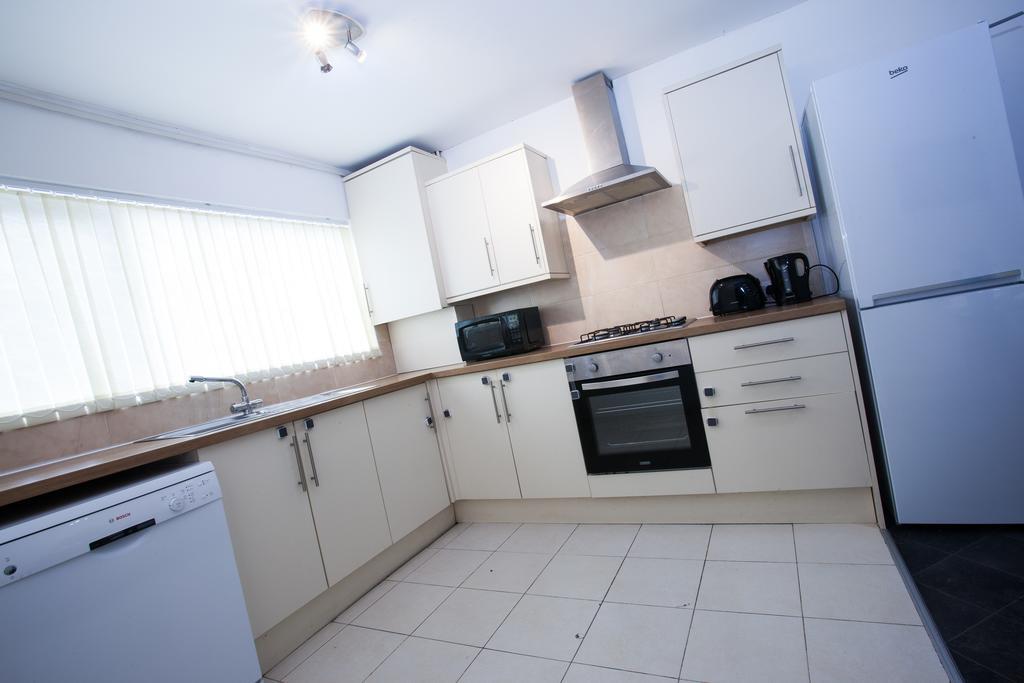 Ancoats Budget House - Centre Apartment