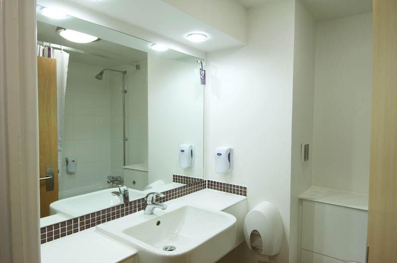 Hotel Premier - Heaton Park Manchester