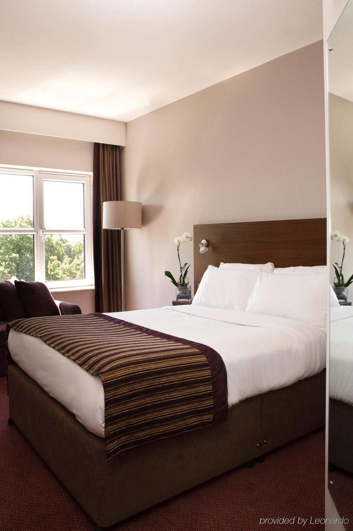 Hotel Leonardo - Formerly Jurys 4*