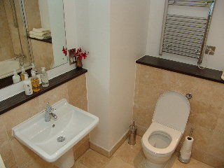 Quay Apartment