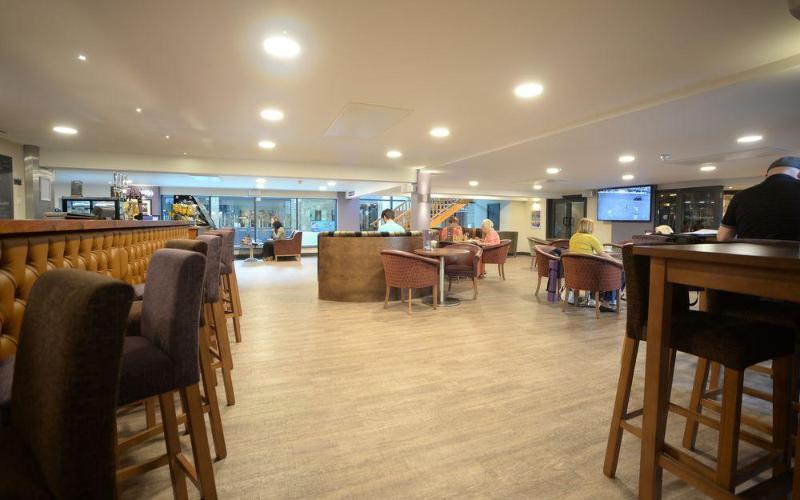 Hotel The Waterside And Leisure Club 3*