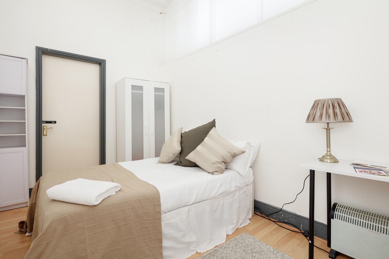 Piccadilly Garden Apartment *
