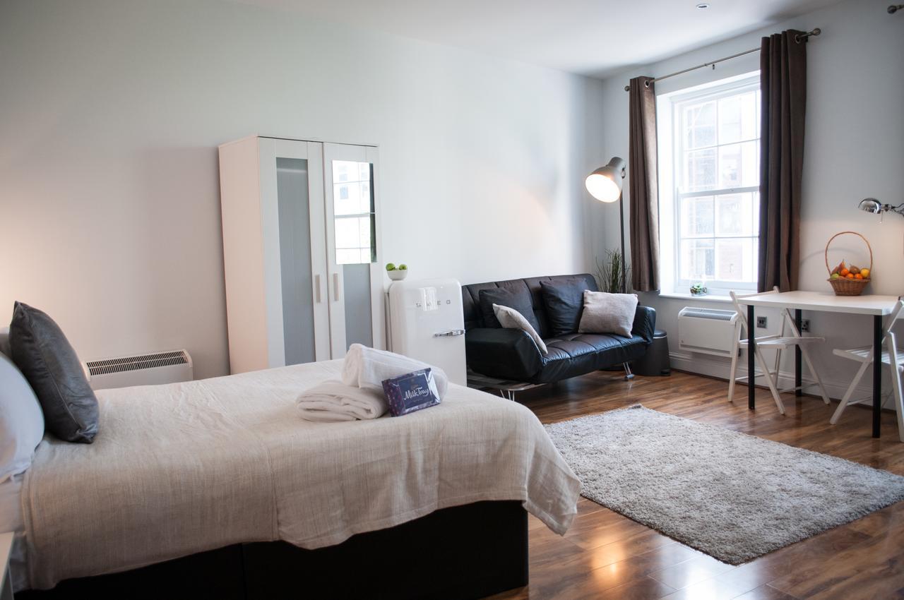 Piccadilly Garden Apartment
