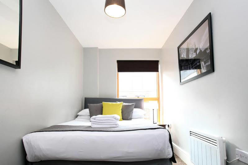 The Warehouse 4*