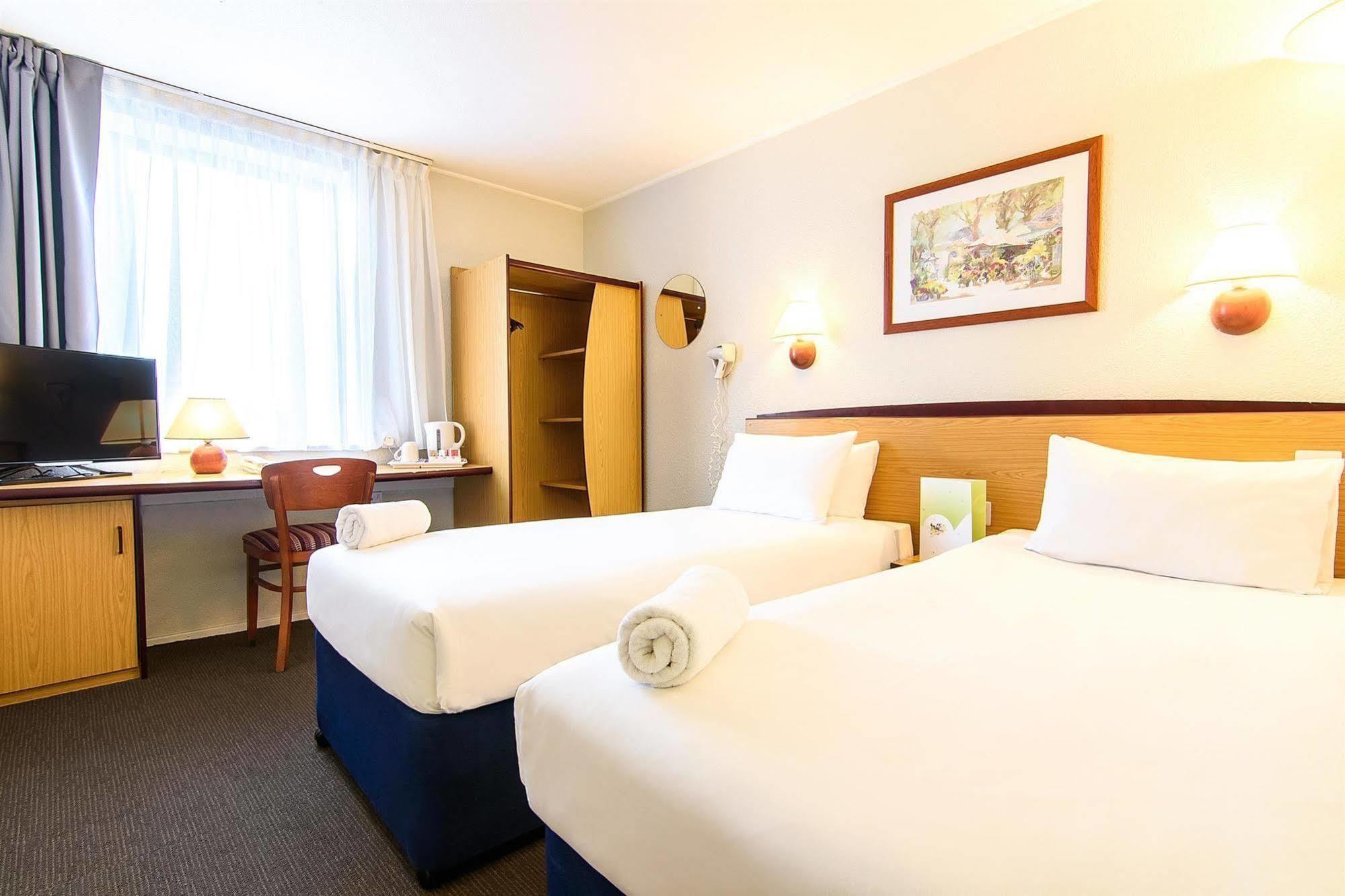 Hotel Campanile 2*