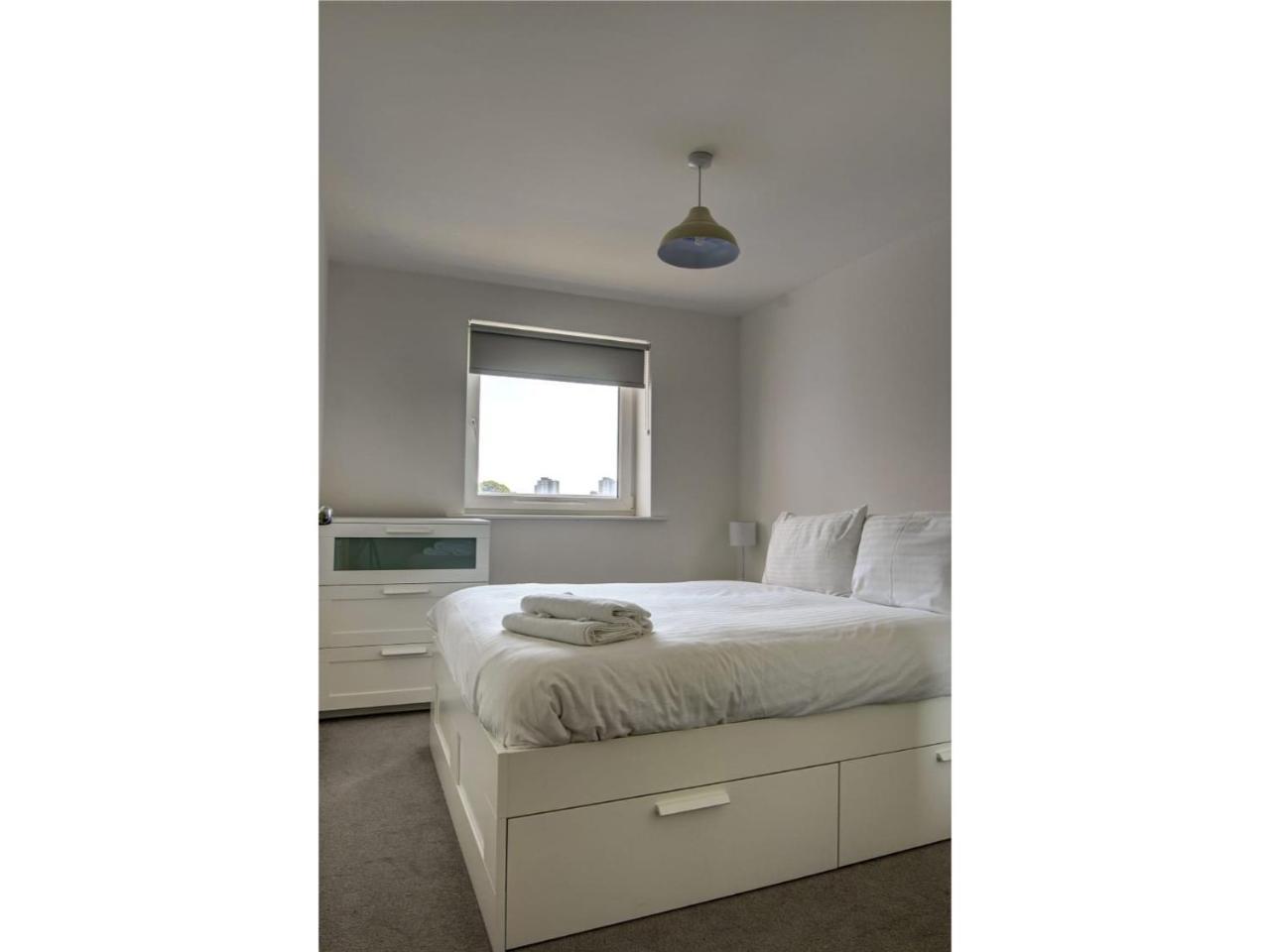 Apartment Large, Spacious And Modern Apt For 4 In *