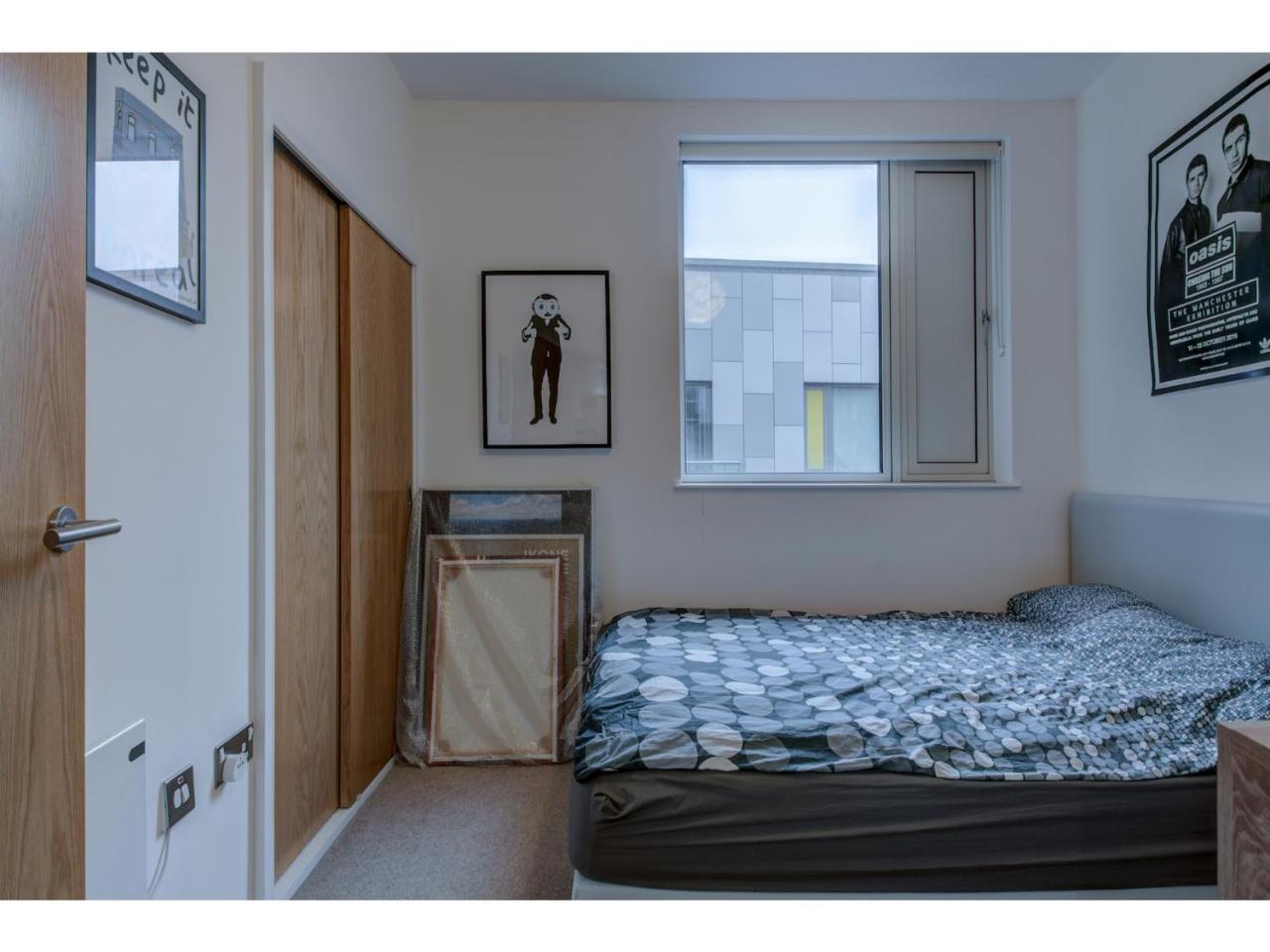 Apartment Stylish And Charming Apt For Up To 4, *