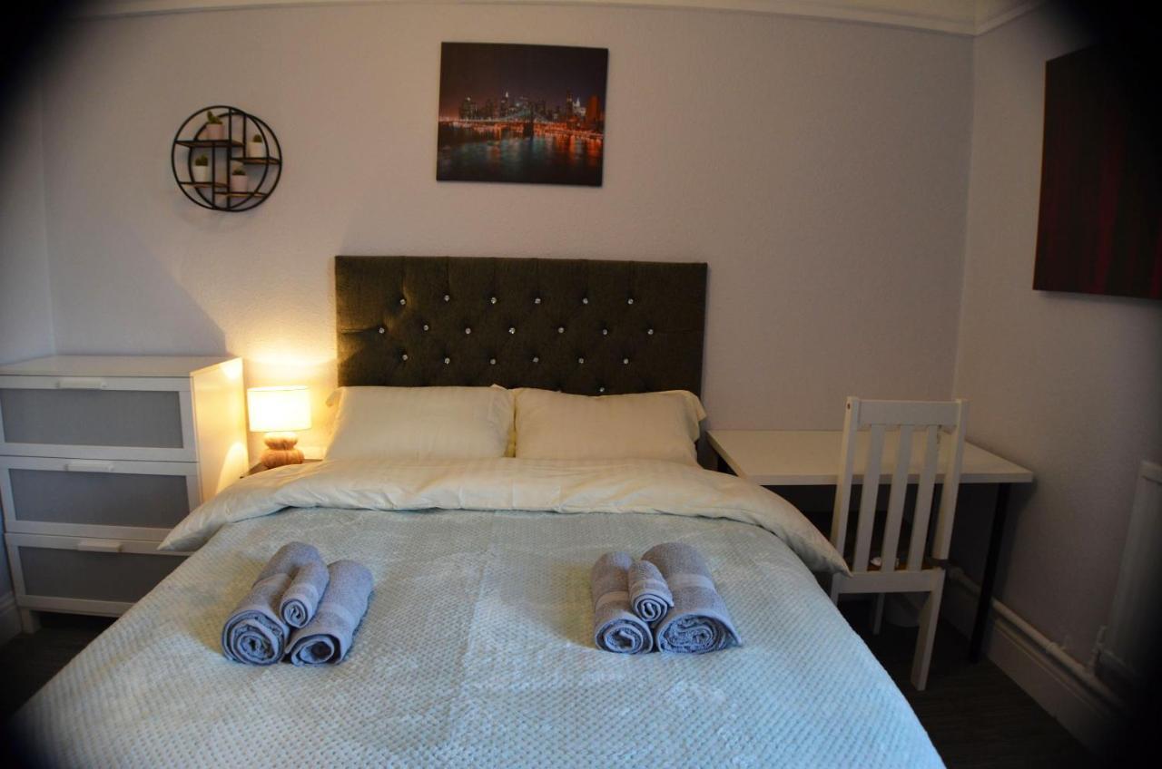 Gorton Mount Hotel 2*