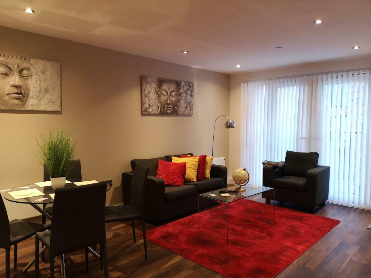 Apartment Centauri In Wilburn Basin *