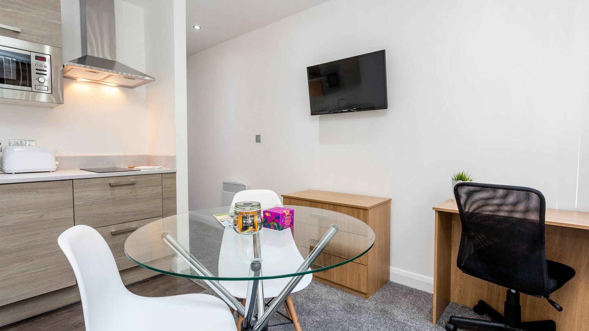 Convenient In The Heart Of Apartment