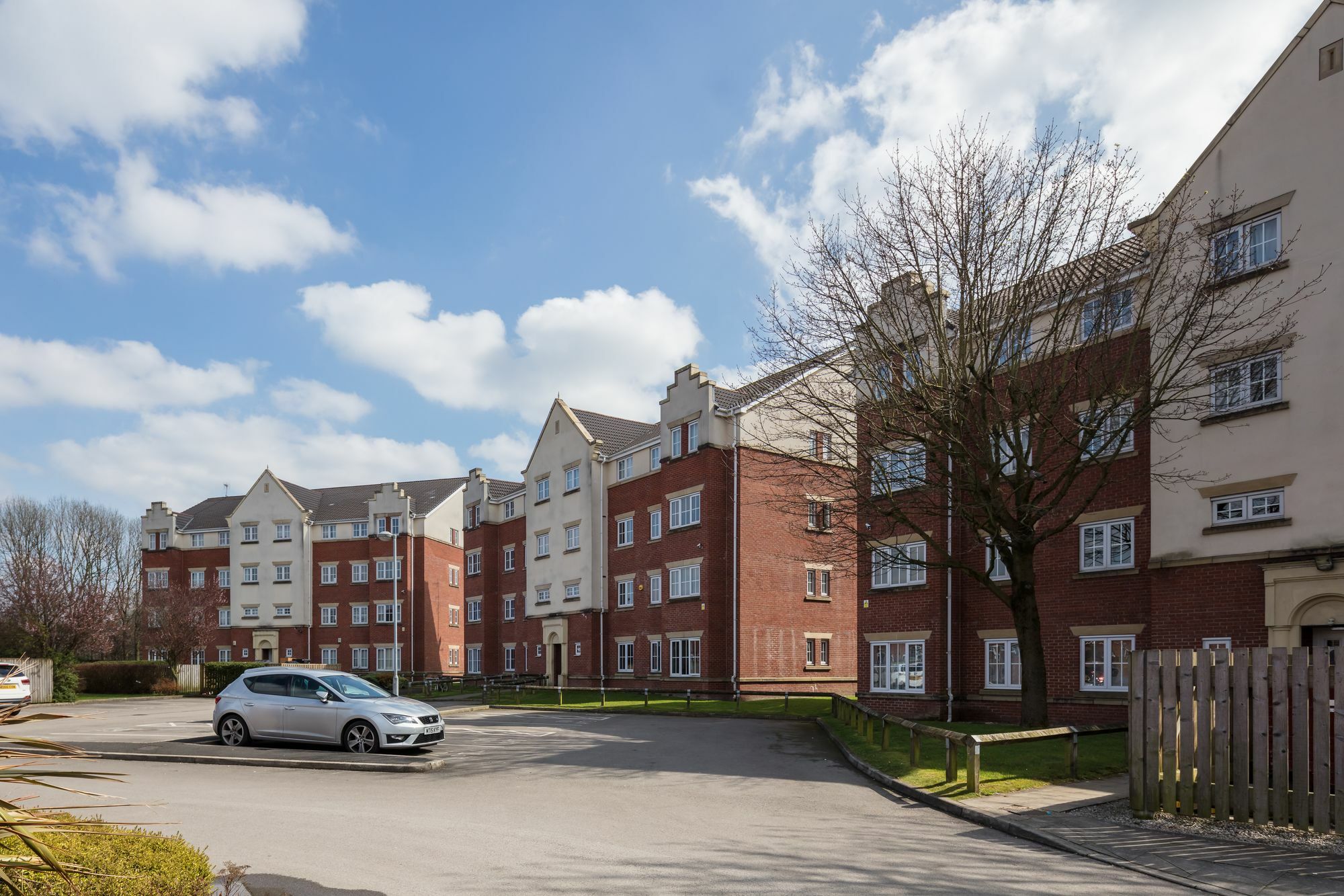 Bluestone - Harvard Apartment *