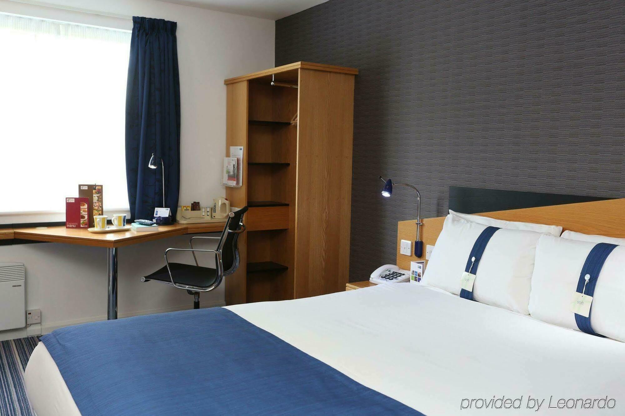 Express East By Ihg Hotel 3*