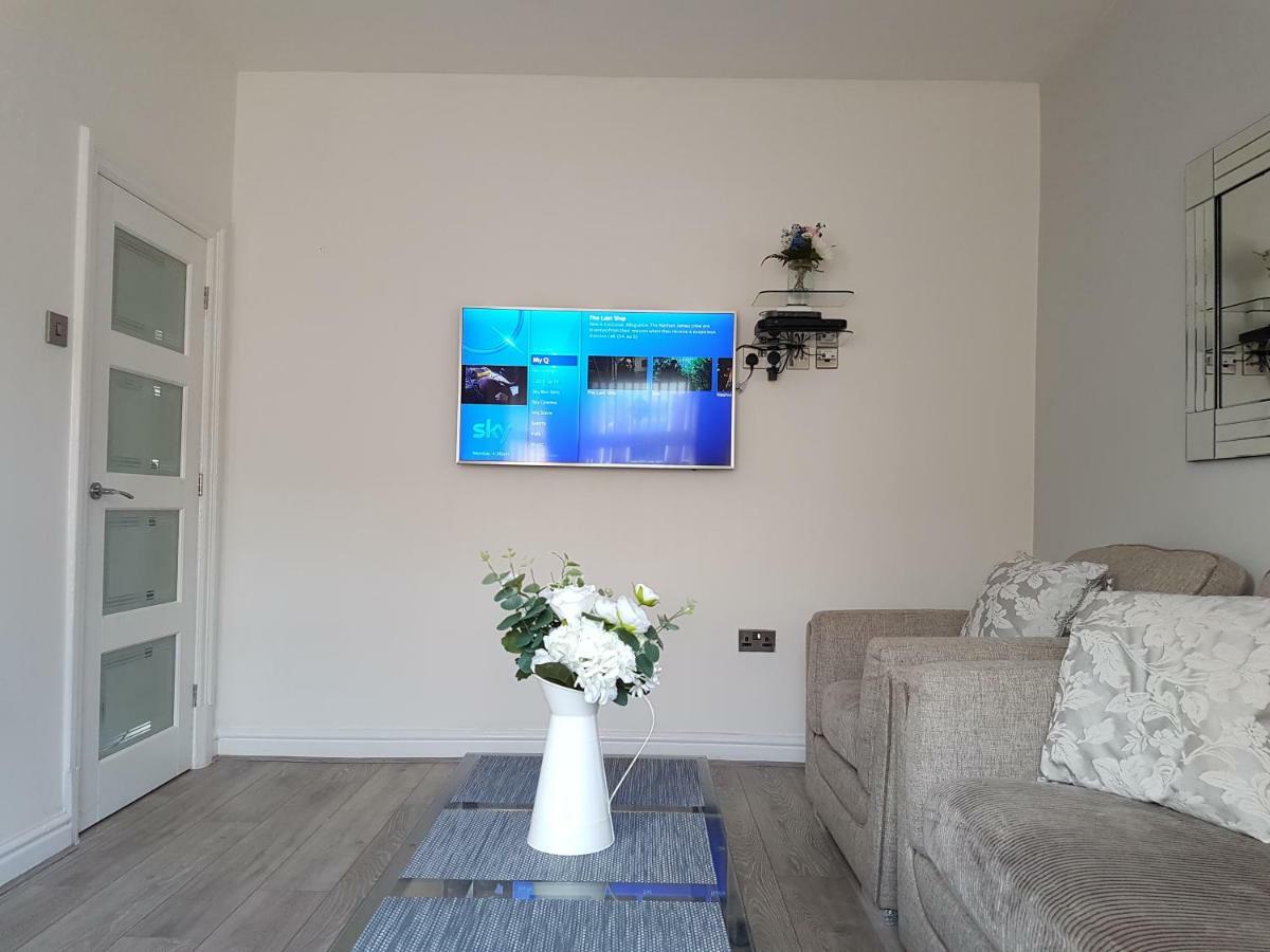 Acacia House * Manchester